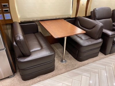 Villa LD/RD Dinette Booth Non Bed