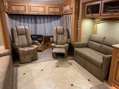 Villa  Avitar RV Captains Chair