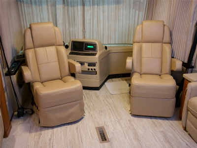 Contoura Captains Chair