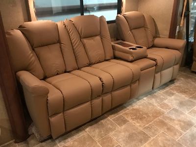 Lambright Dutchboy RV Theater Sofa