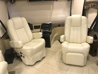 Villa  Avitar Non-Integrated RV Captains Chair