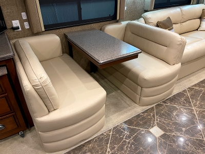 Villa LD/RD Dinette Booth Non Bed