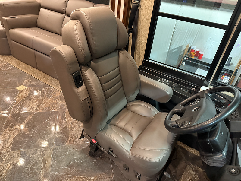 Tailor Captains Chair-zoom-