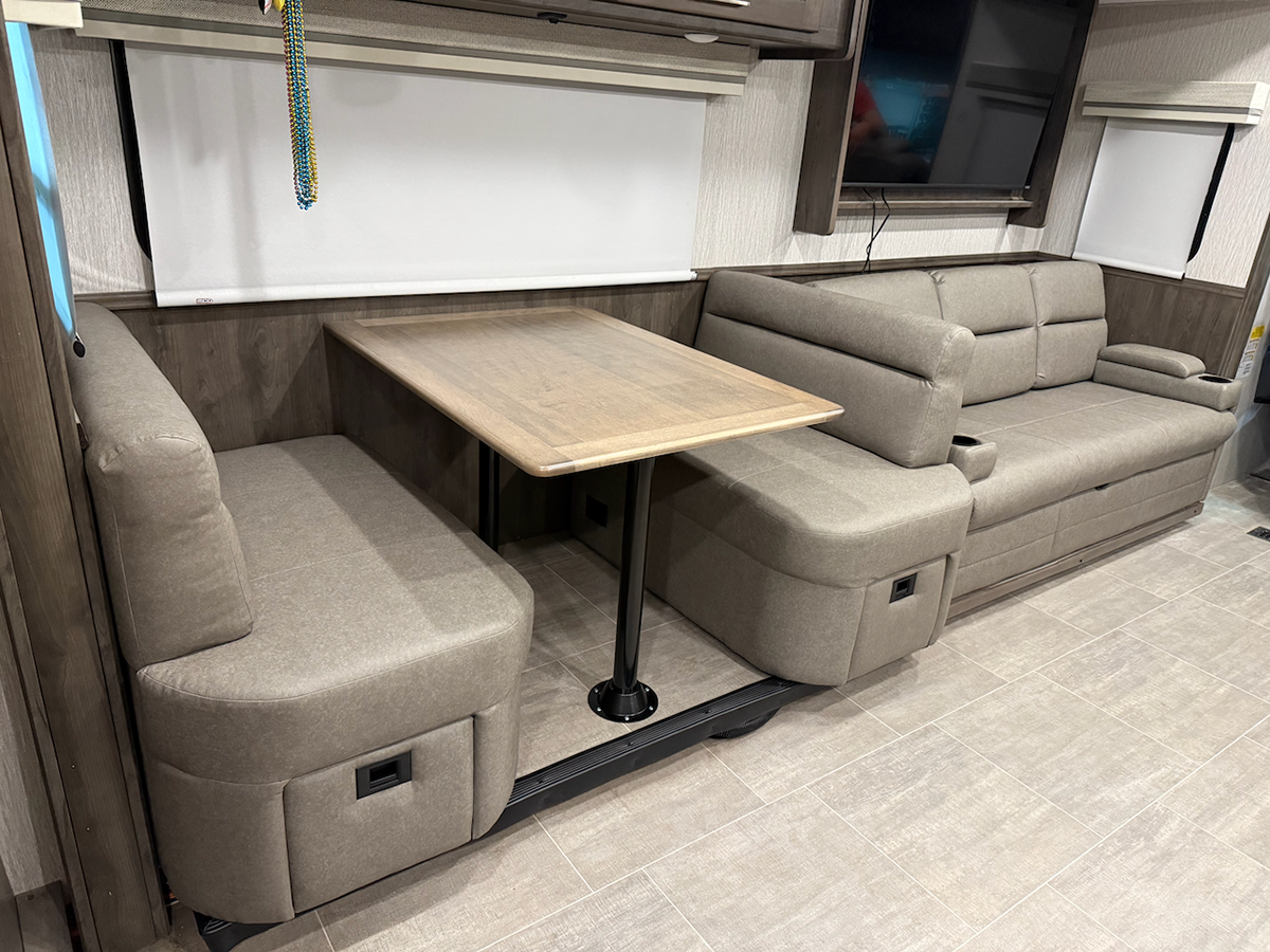 Lambright Classic Dinette Booth-4