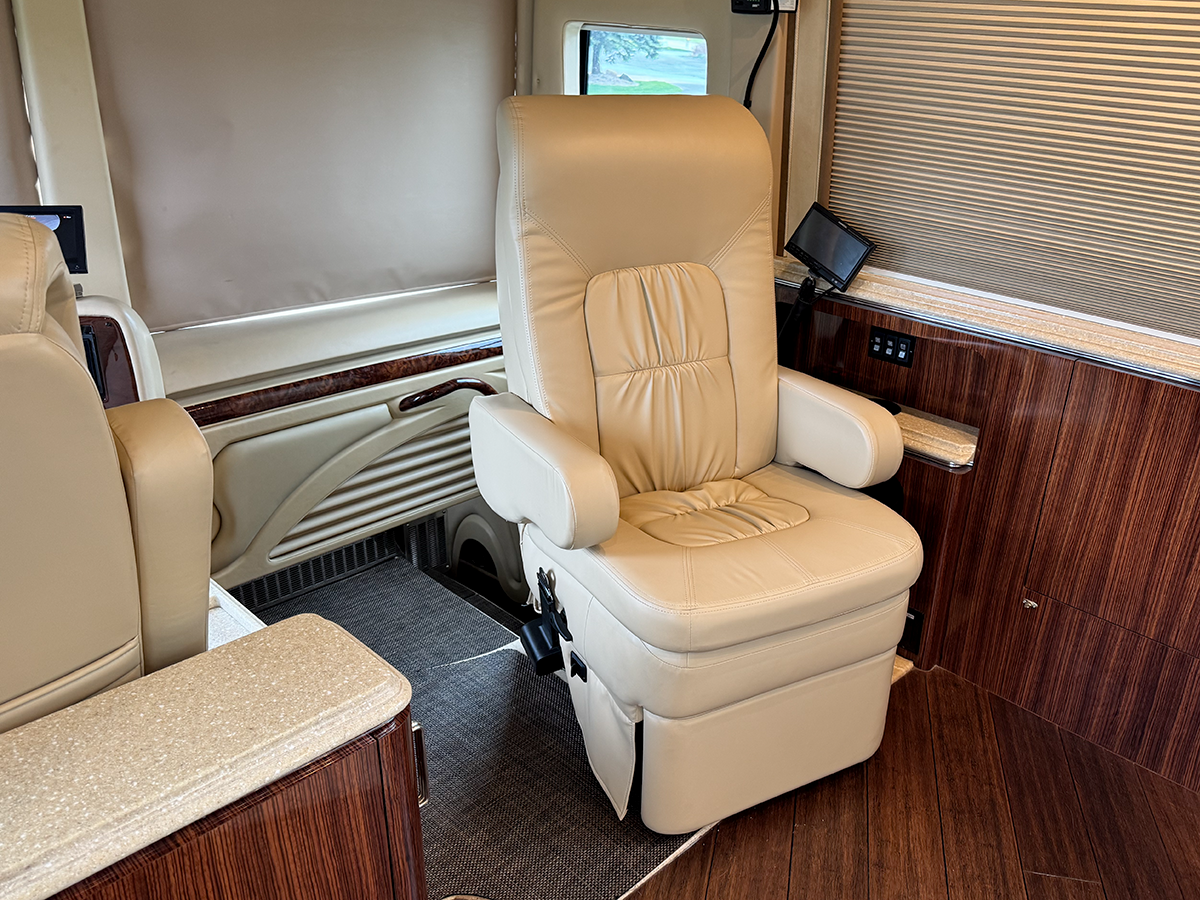 Benson Diesel Captains Chair-zoom-10