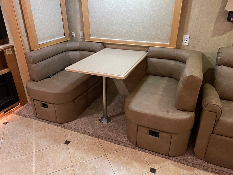 Lambright Dutch Dinette Booth-zoom-