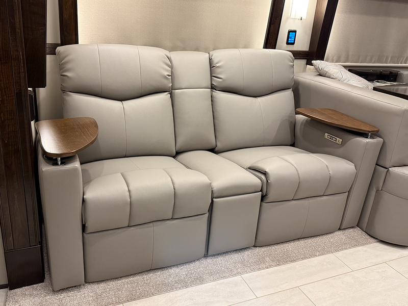 Lambright Encore RV Theater-zoom-