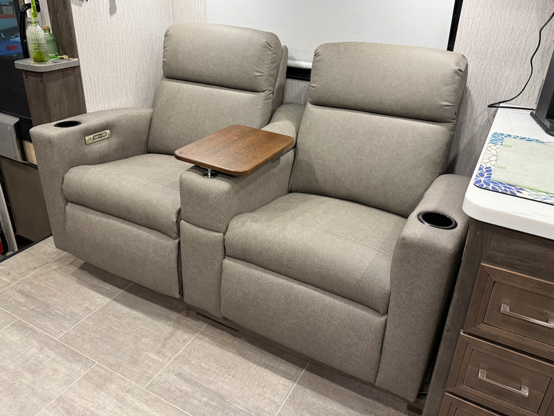 Lambright Venture RV Pro Theater-zoom-