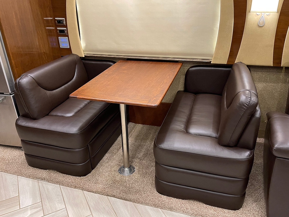 Villa Dinette Booth-9