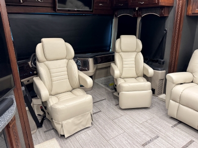 Tailor Captains Chair
