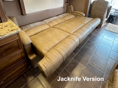 Villa Integrity Jacknife Sofa