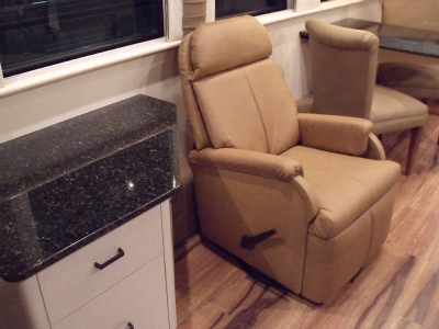 Lambright Lazy Relaxor Lite RV Recliner