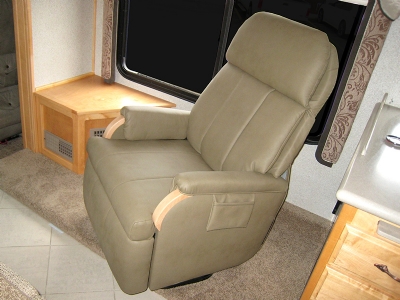 Lambright Lazy Relaxor RV Recliner